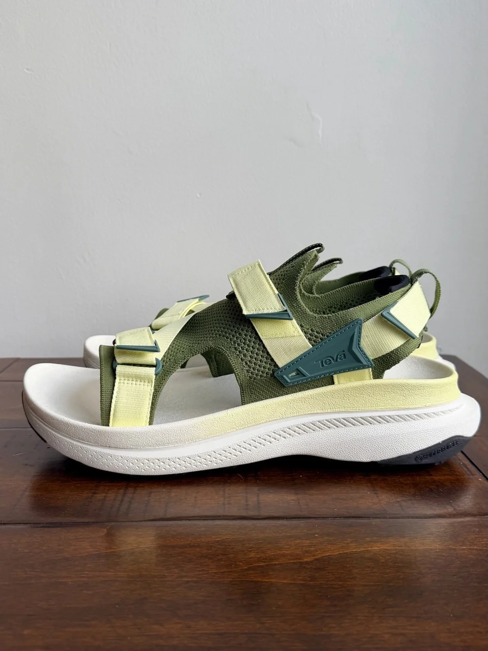 Teva Aventrail Hiking Sandals Pesto Green Mens Size 13 New FE1224L